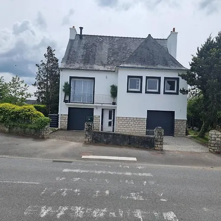 Le Faouet Appartement Apartmán *
